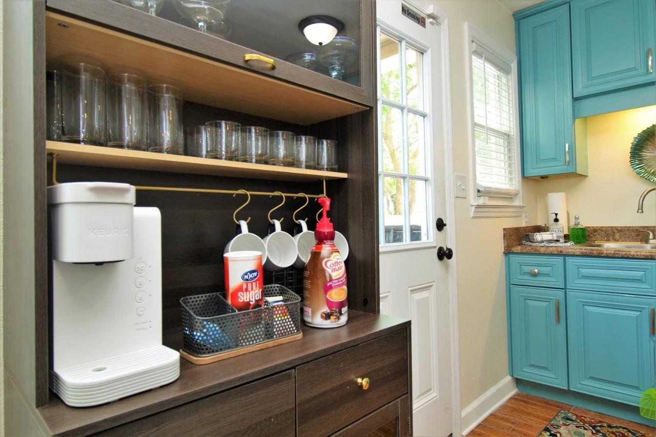 Beachy Bungalow For Family Fun! Walk To Beach! Pensacola Exterior photo